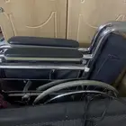 كرسي متحرك