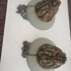 ثريات او لمبات معلقة