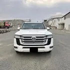 لاندكروزر 2023 مخزن الدفعة الأخيره GXR L3 سعودي مشروط وكاله