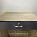 مكتب غير مكسر يجي مع مكتب كرسي دور