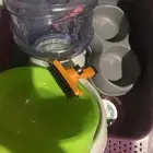 للبيع اغراض قطط جديده