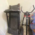 اجهزة رياضيه سير رياضي والغزال الطاير استخدام قليل