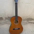 البيع جيتار السعر 100و قابل للتفاوض
