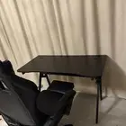 طاوله وكرسي