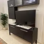 بيع مكتبة ومدخل وجزامة ومغسلتين بمراياها واكسسواراتها