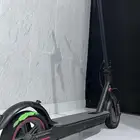 سكوتر لون اسود