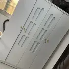 دولاب درفتين نظيف جدا   كرفاية للبيع لزبون الجاد