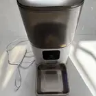 جهاز تغذية القطط الأوتوماتيكي الذكي