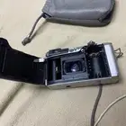 كاميره فلاش قديمه لها 20 سنه وجديده