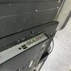 شاشه نضيف لها 30 سنه ما تعاني من شيء