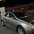 للبيع سوناتا 2013 نظيفة استندر