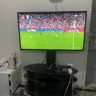 شاشه مع الطاوله ستين بوصه