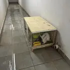 الصندوق للبيع بكامل اغراض المكولات والمشروبات