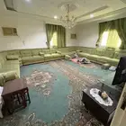 طقم كنب مع مفارش مع مكتبه