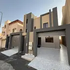 للبيع ادوار ارضيه وروفات علويه بمساحات كبيرة شمال الخميس