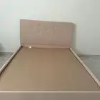 سرير للبيع