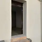 غرفة سايق للإيجار بسعر رمزي