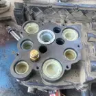 ميكانيكي سيارات تريلات