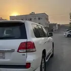 جيب لاندكروزر 2010 للبيع