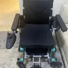 كرسي متحرك كهرب بطاريه كبيره الكرسي مو مستخدم السعر 3500