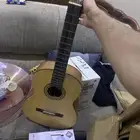 قيتار للبيع