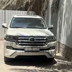 لاندكروزر 2017 VXS ماشي 185000