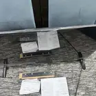 شاشة استعمال شهرين بوصة 32 مع أغراضها كلها والسعر 300