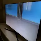 شاشة مقاس (65) بوصه مكسورة