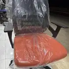 كرسي و مكاتب