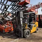 للبيع رافعة شوكية كتربلر 3 طن