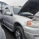 يوجد لدينا قطع غيار اكسبديشن مديل 2004