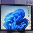 شاشة كمبيوتر DEL