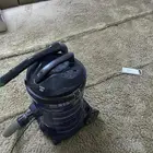 مكنسة كهربائية