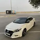 نيسان مكسيما