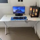 طاولة قيمنق جديدة يومين فقط استعمال 140 cm