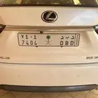 لوحه شبه مميزة د ب د 4 0 4 7 قفل مع شعار على السوم