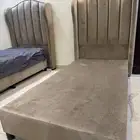 سريرين مخمل بيج