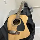 قيتار ياماها