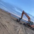 حفار بوكلين للايجار هدم وحفر الاراضي في جده