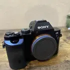 للبيع كاميرا سوني A7