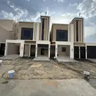 للبيع روف بملحق علوي بحوش حي الراقي خميس مشيط 780الف