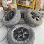 كفرات مقاس 17 خمس مسمار كفر نظيف مع الجنوط