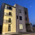 شقة بحي المهدية للبيع مساحة 120 فيها 3 غرف نوم ب 700 الف