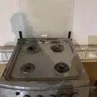 بوتغاز نظيف. ولكن يحتاج ثلاث عيون فقط
