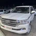 لاندكروزر 8V حالة الوكاله بنزين ماشي 70 الف موتر قطري