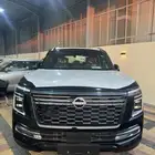 نيسان باترول بلاتنيوم V6 تنفس طبيعي 2026 اسود داخل احمر