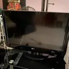 تلفاز إل جي 47 و 37 بوصه   طاولات مع قاعده