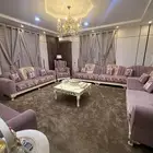 كنب نظيف جدا