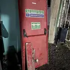 باب طوارئ