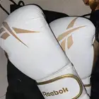 قفاز ملاكمه اصلي مافيه ولا خدش جديد ابي فيه 200 ريال